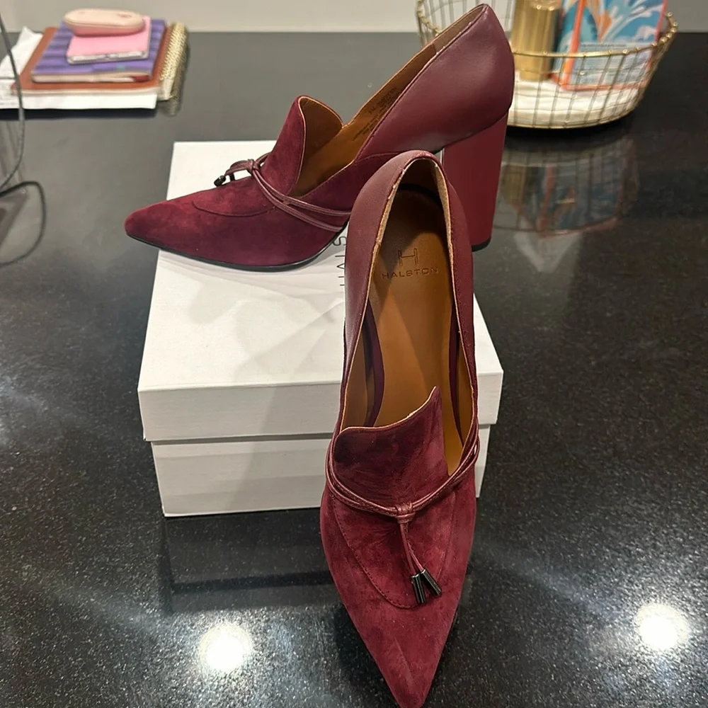 H by Halston leather block heels - Picture 2 of 9